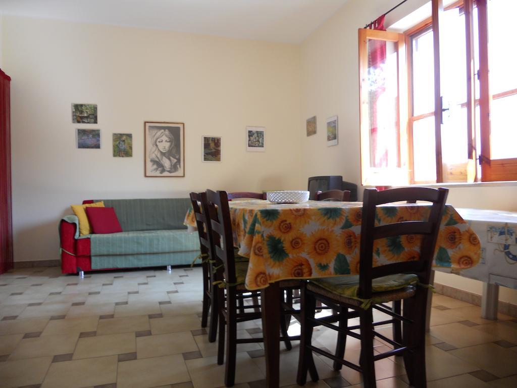 ניקוטרה Villa Magnolia Appartamenti חדר תמונה
