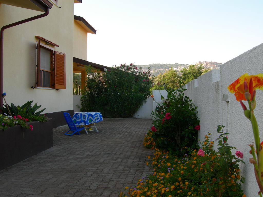 ניקוטרה Villa Magnolia Appartamenti מראה חיצוני תמונה